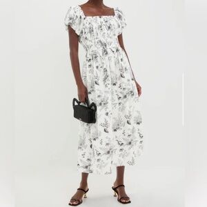 ⭐️Hyacinth House Black & White Floral Smocked Helena Maxi Dress⭐️